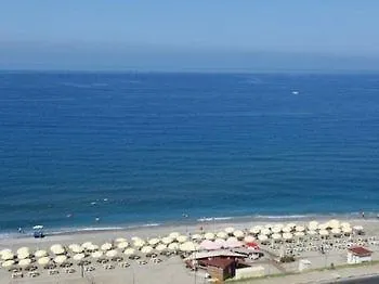 Отель Oencuel Beach Hotel 3*